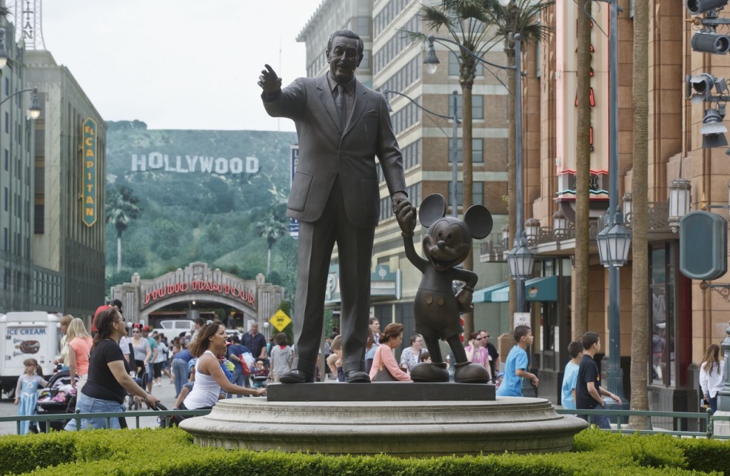 Statue des Associés dans le parc Walt Disney Studio, en France